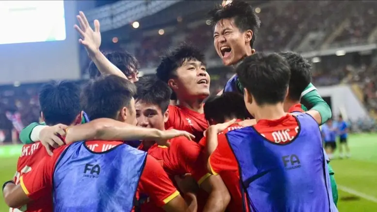 Thủ tướng Phạm Minh Chính chúc mừng U22 & Futsal nữ Việt Nam